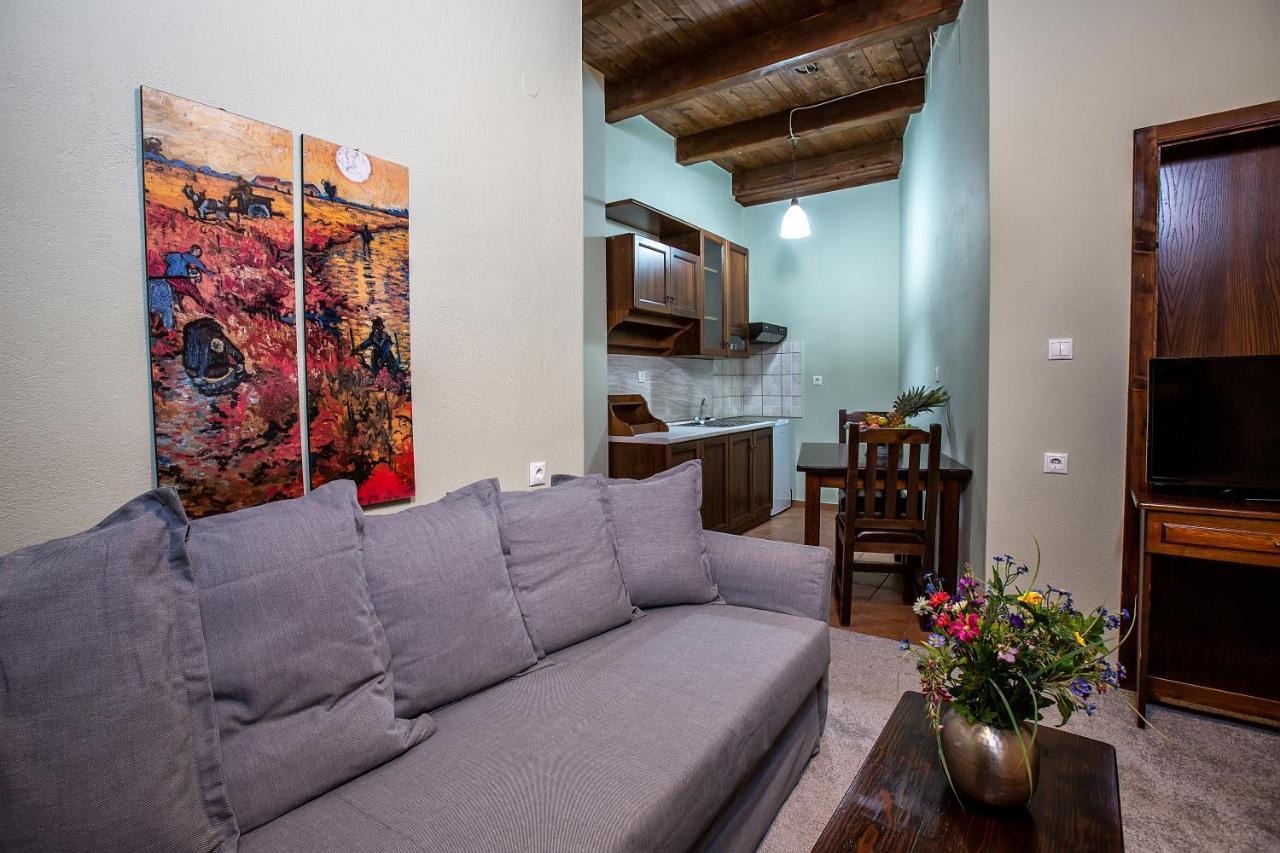La Noi Guesthouse ซามารินา ภายนอก รูปภาพ